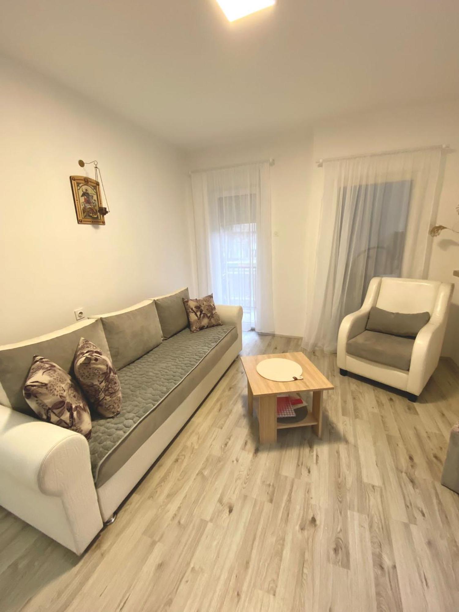 Apartman Bogdan Cacak Ngoại thất bức ảnh