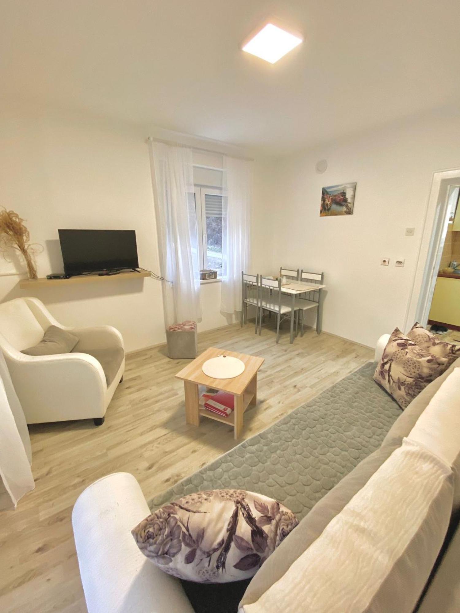 Apartman Bogdan Cacak Ngoại thất bức ảnh